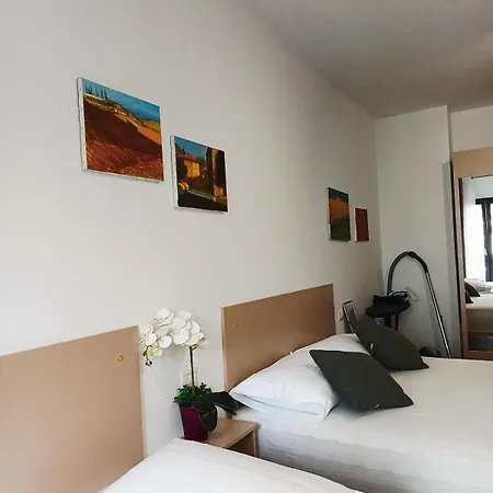 Mimoza's Apartment- In The Center Near The Pyramid Daire Tiran